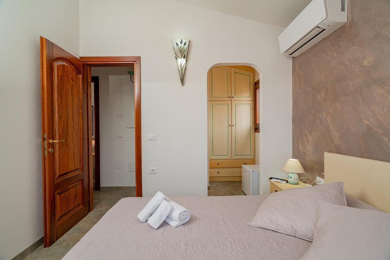 Rooms Tavolara San Teodoro  Eksteriør bilde
